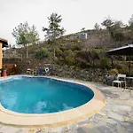 Chalet Fikardou