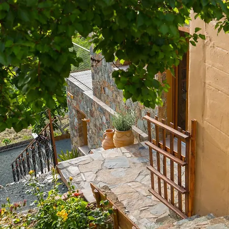 Dağ evi Fikardou Phicardou