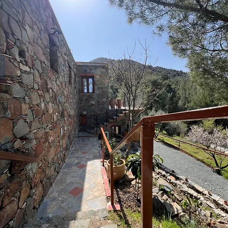 Chalet Fikardou Phicardou