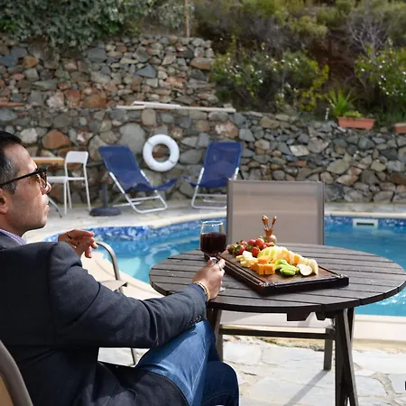 Fikardou * Phicardou